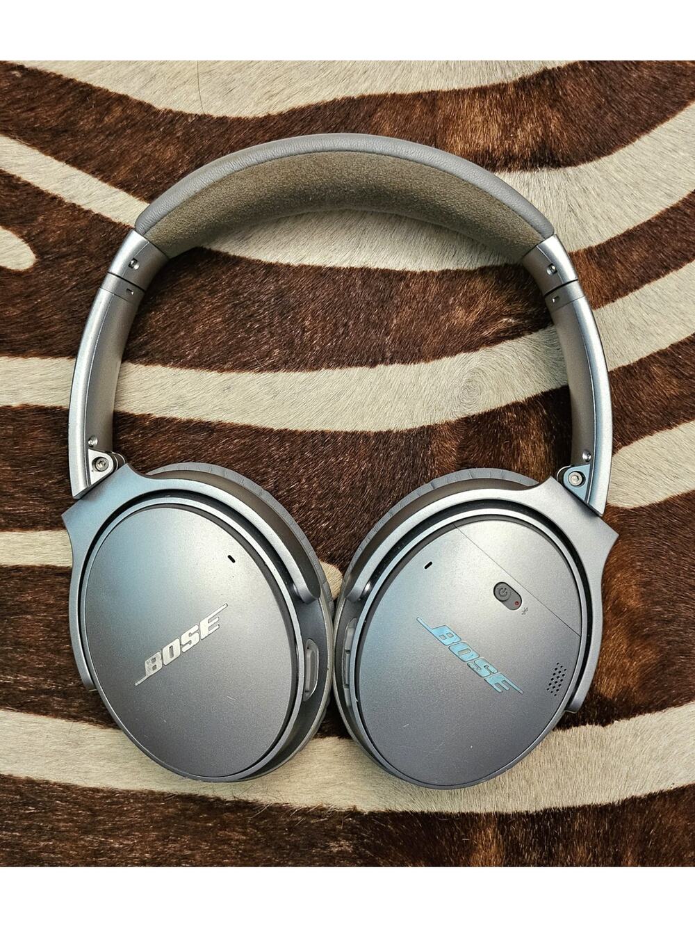 Bose Silver QC35 QuietComfort 35 II Over-Ear, New Ear Pads, Headphones Only